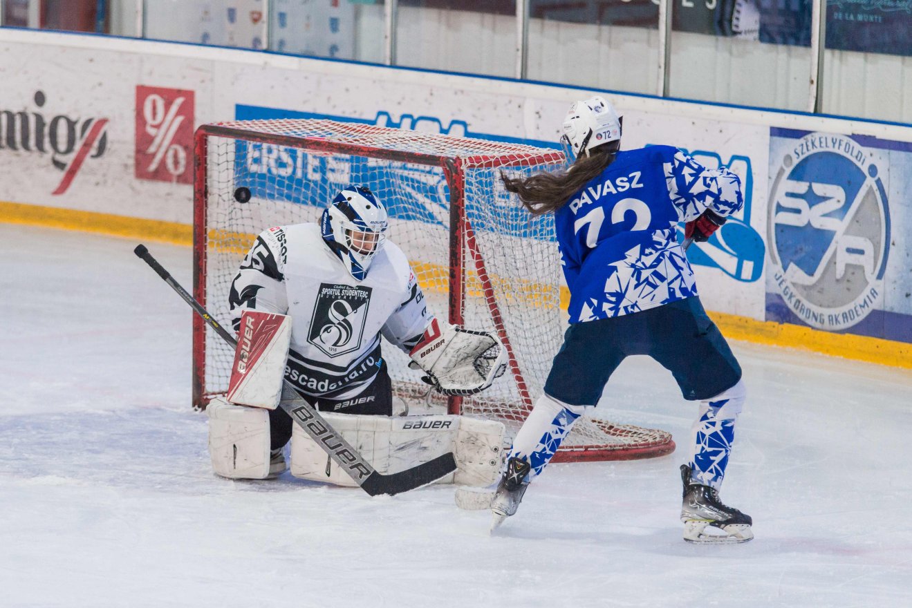 Magabiztosan nyert a Sportklub, hengerelt a Fox Hockey