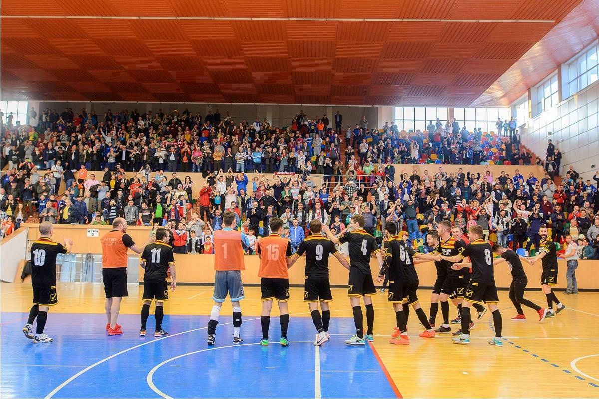 Telt ház előtt ünnepelhettek a Duna-partiak, Másodszor jutott döntőbe a Galaci United (2011-ben a City’us verte meg a fináléban) •  Fotó: Facebook/Unitedgalați