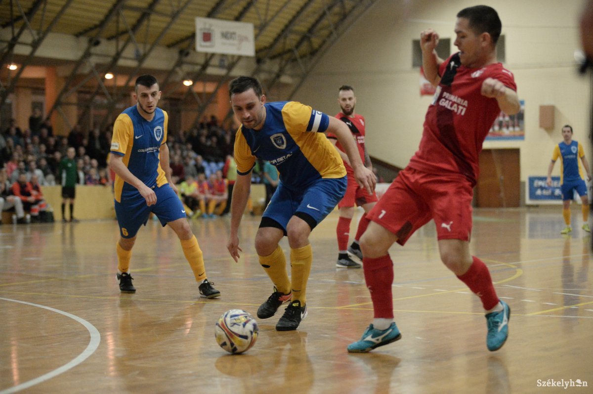 Nehéz lesz legyőzni a galaciakat. Legutóbb ez nem sikerült. Március 19-én 5–1-re nyert Udvarhelyen a United. Archív •  Fotó: Barabás Ákos