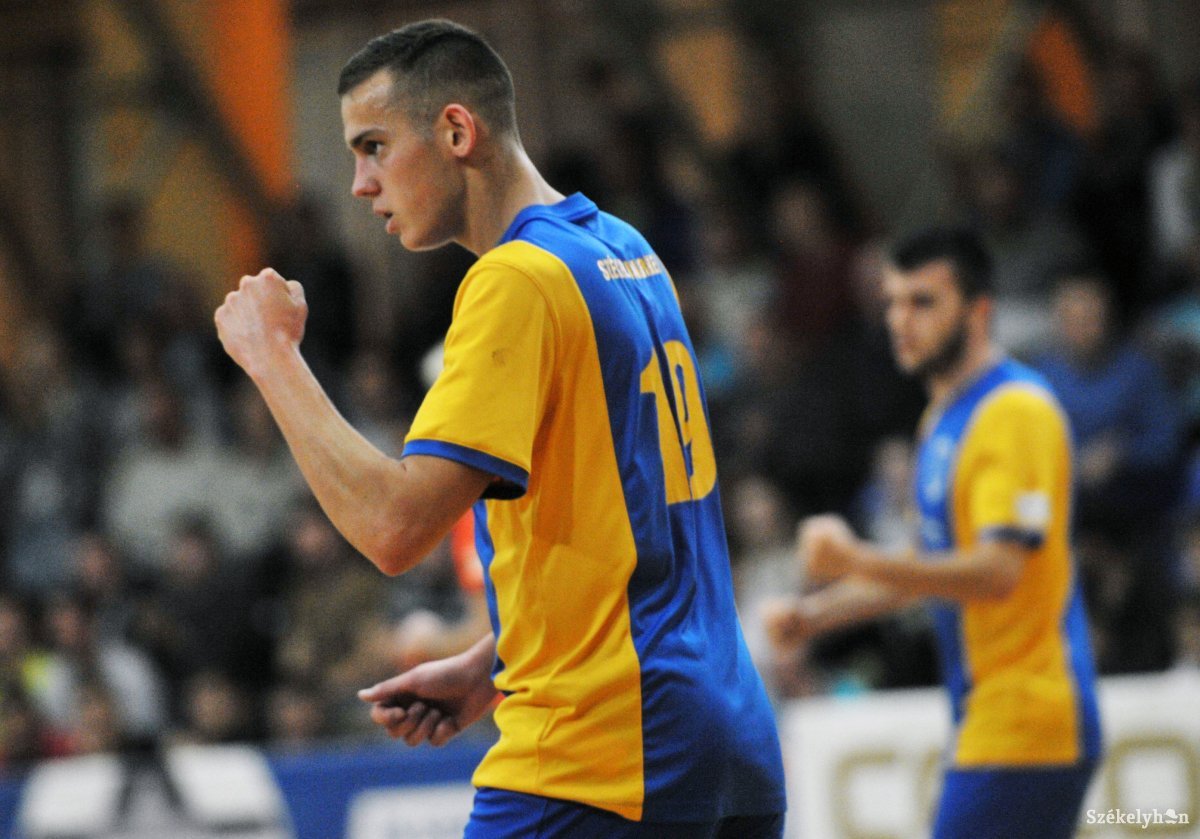 &bullet;  Fotó: Beliczay László