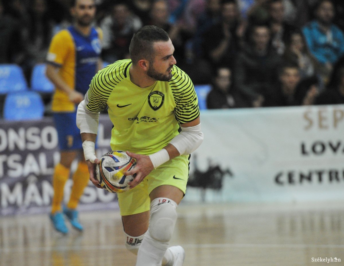 &bullet;  Fotó: Beliczay László