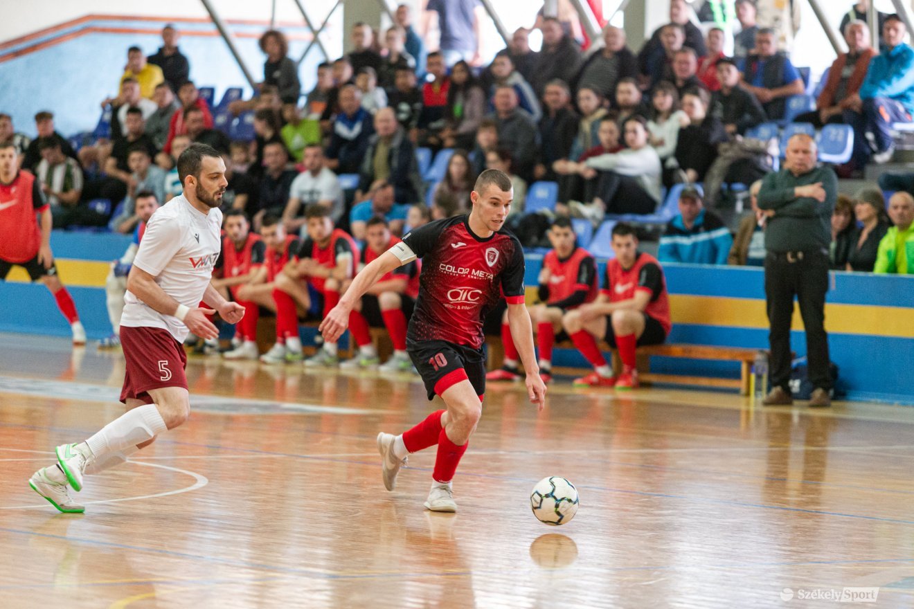 •  Fotó: Erdély Bálint Előd