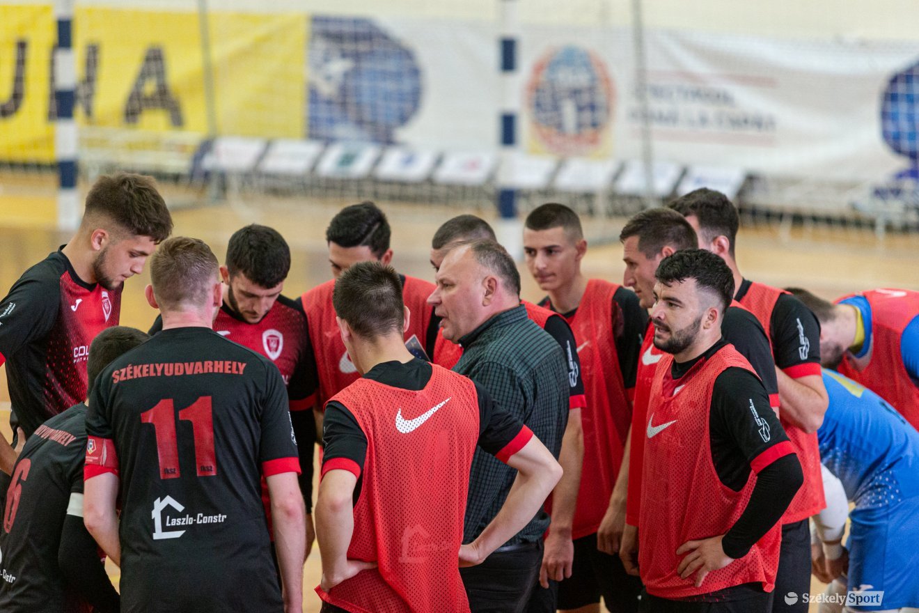 •  Fotó: Erdély Bálint Előd