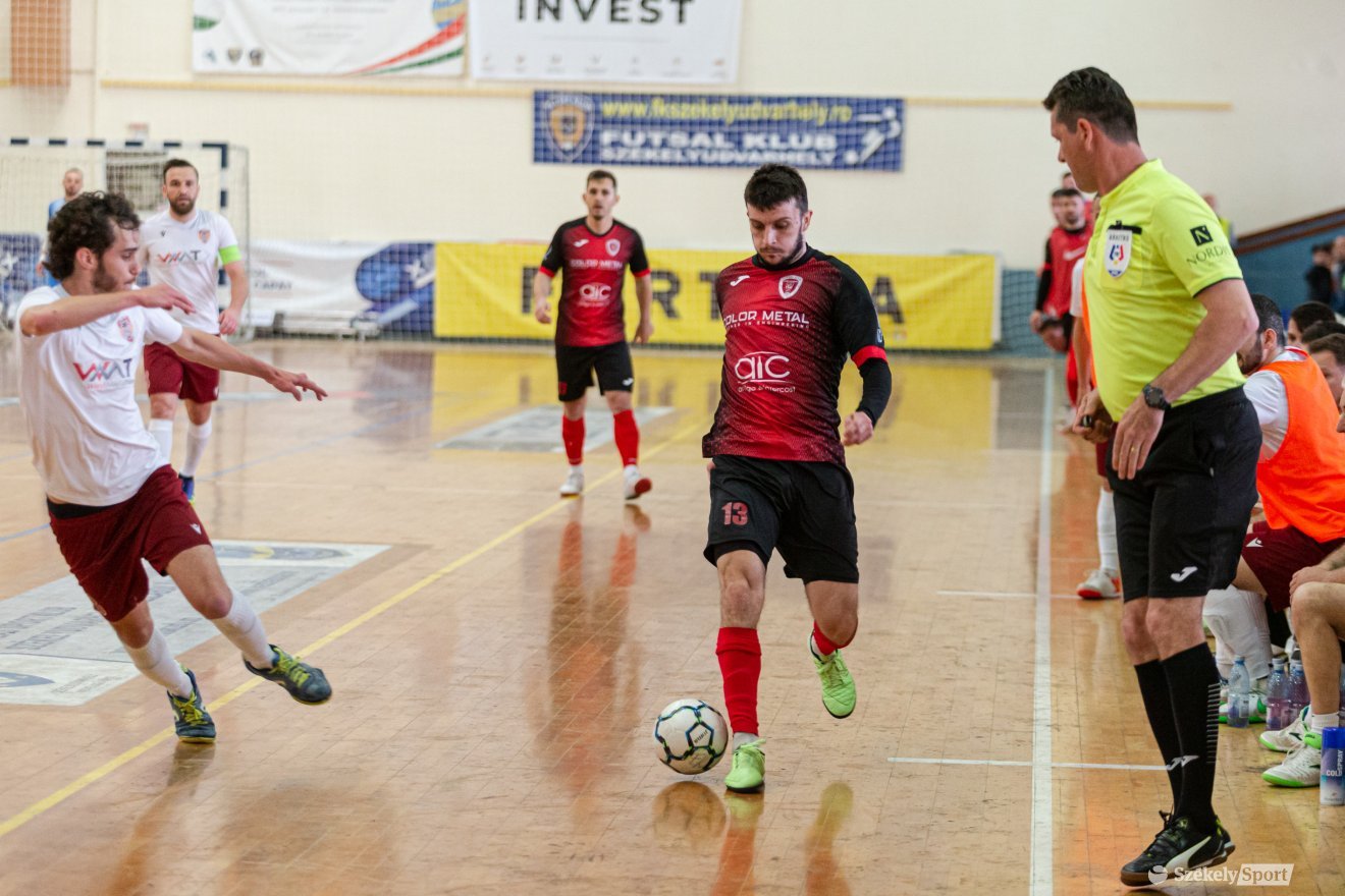 •  Fotó: Erdély Bálint Előd