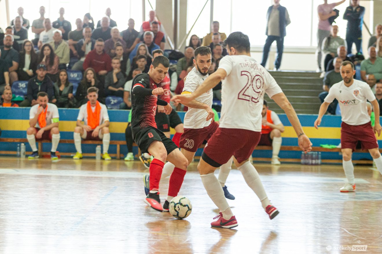 •  Fotó: Erdély Bálint Előd