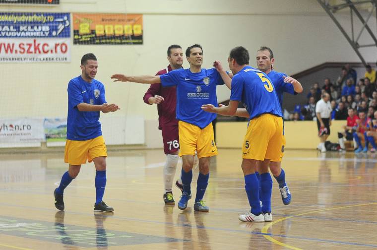 Apró dolgokon múlhat az összecsapás