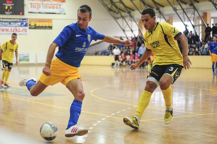 Kolozsvárra utazik az FK