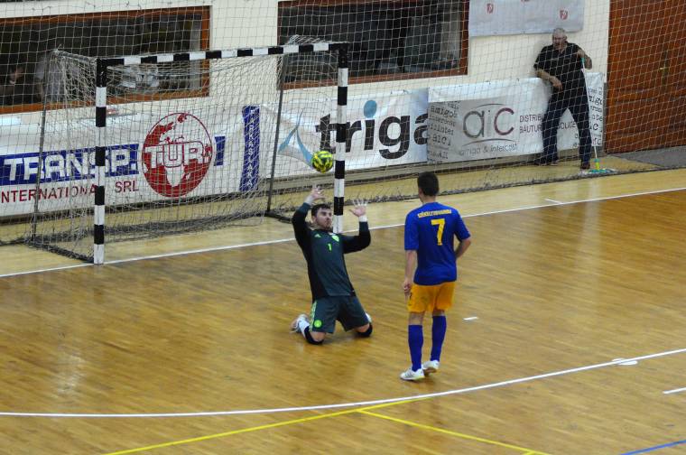 Sima udvarhelyi siker a rangadó előtt