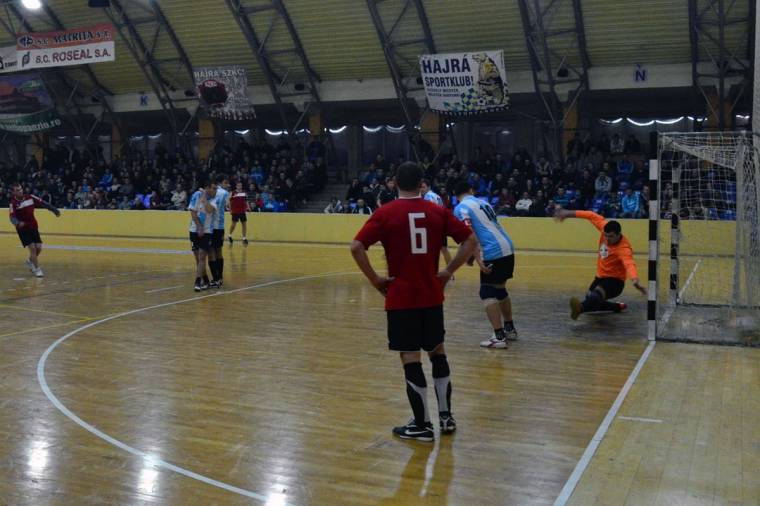 Mindenki elégedett a teremtornával