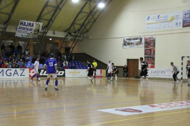 Pontokért utaznak Focșani-ra