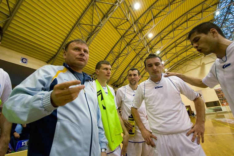 Jakab Zoltán Sepsiszentgyörgyön folytatja