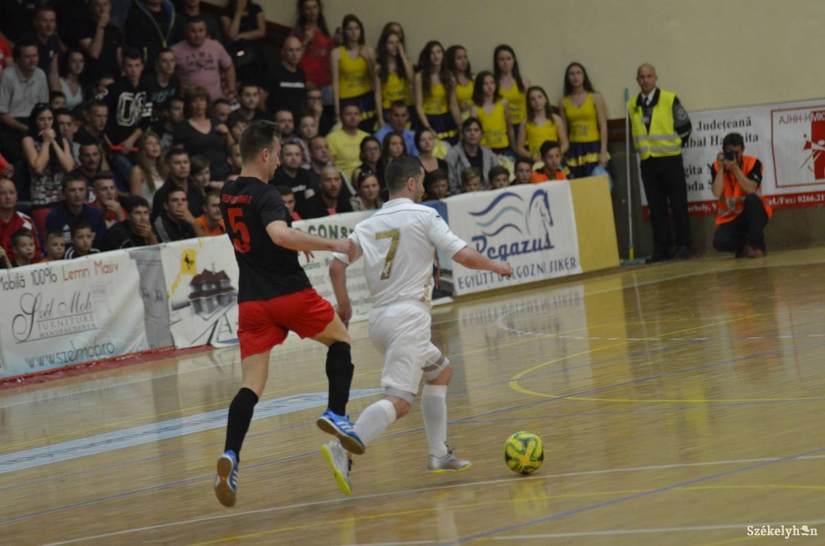 •  Fotó: Barabas Akos