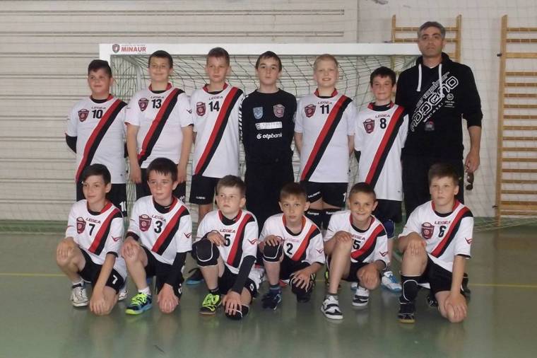 Magabiztosan léptek tovább az ifi kézilabdázók