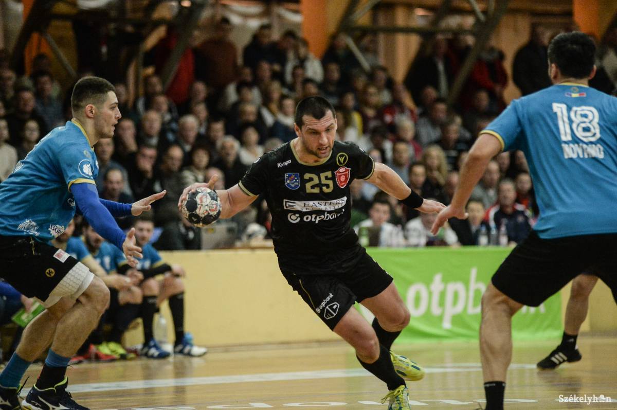 &bullet;  Fotó: Barabás Ákos