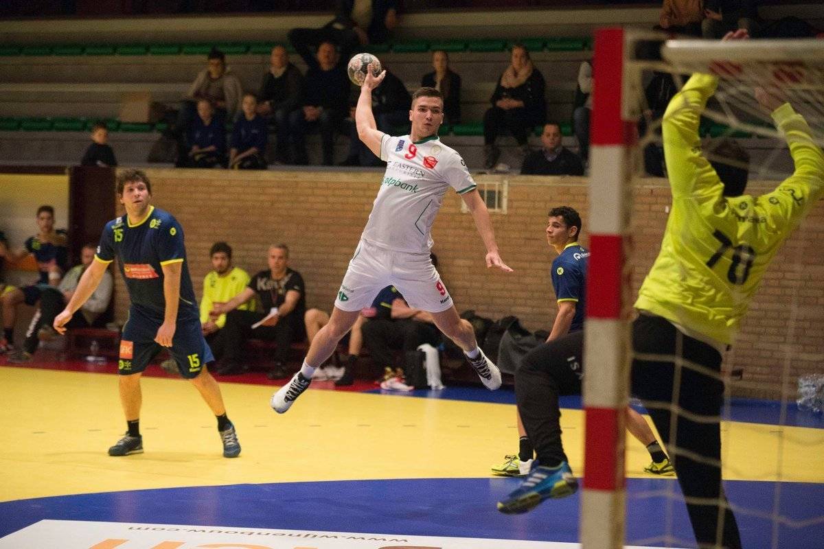 Balázs Botond hat gólig jutott a meccsen &bullet;  Fotó: Facebook/limburgsehandbaldagen - Jos Joosten