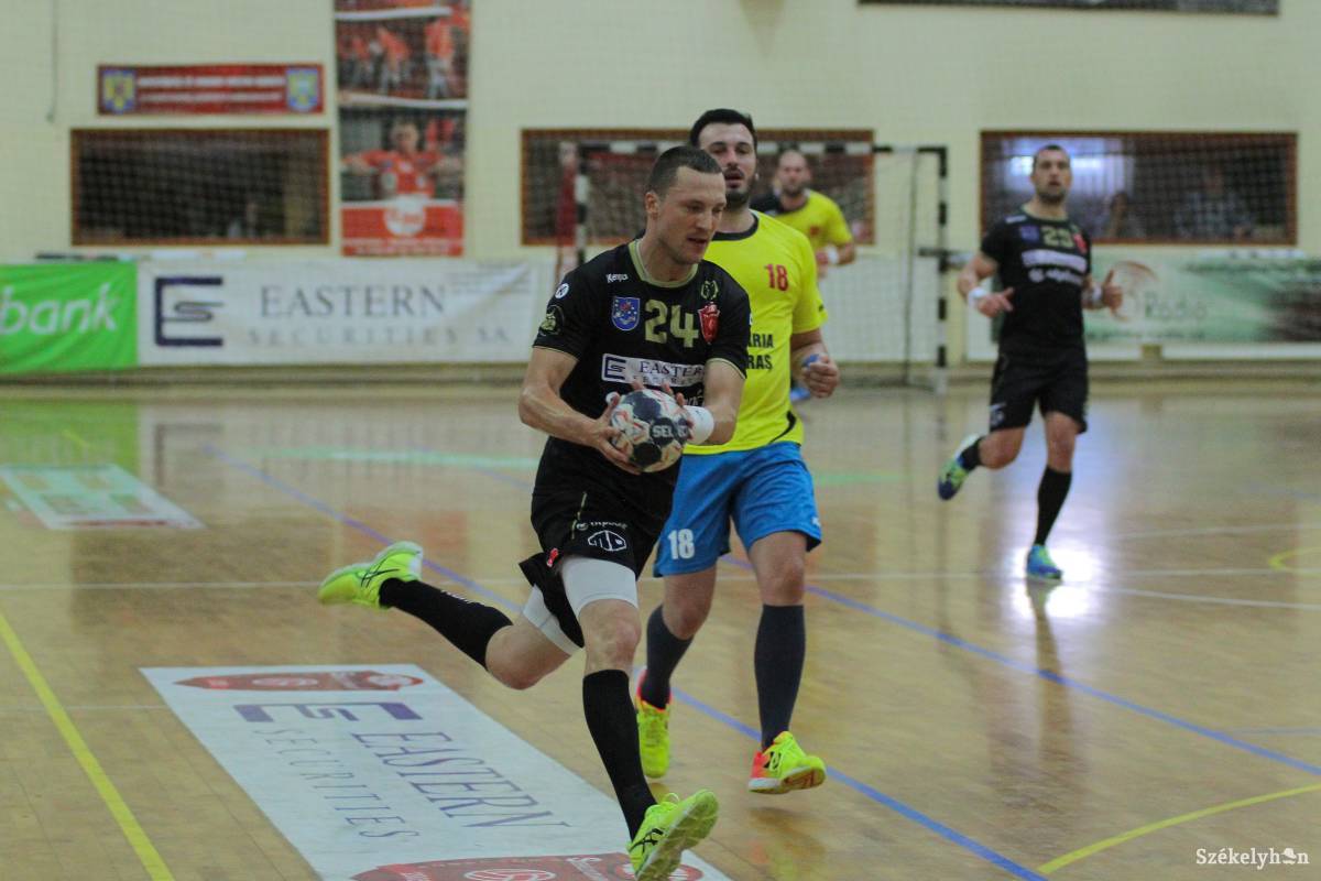 &bullet;  Fotó: Pál Árpád