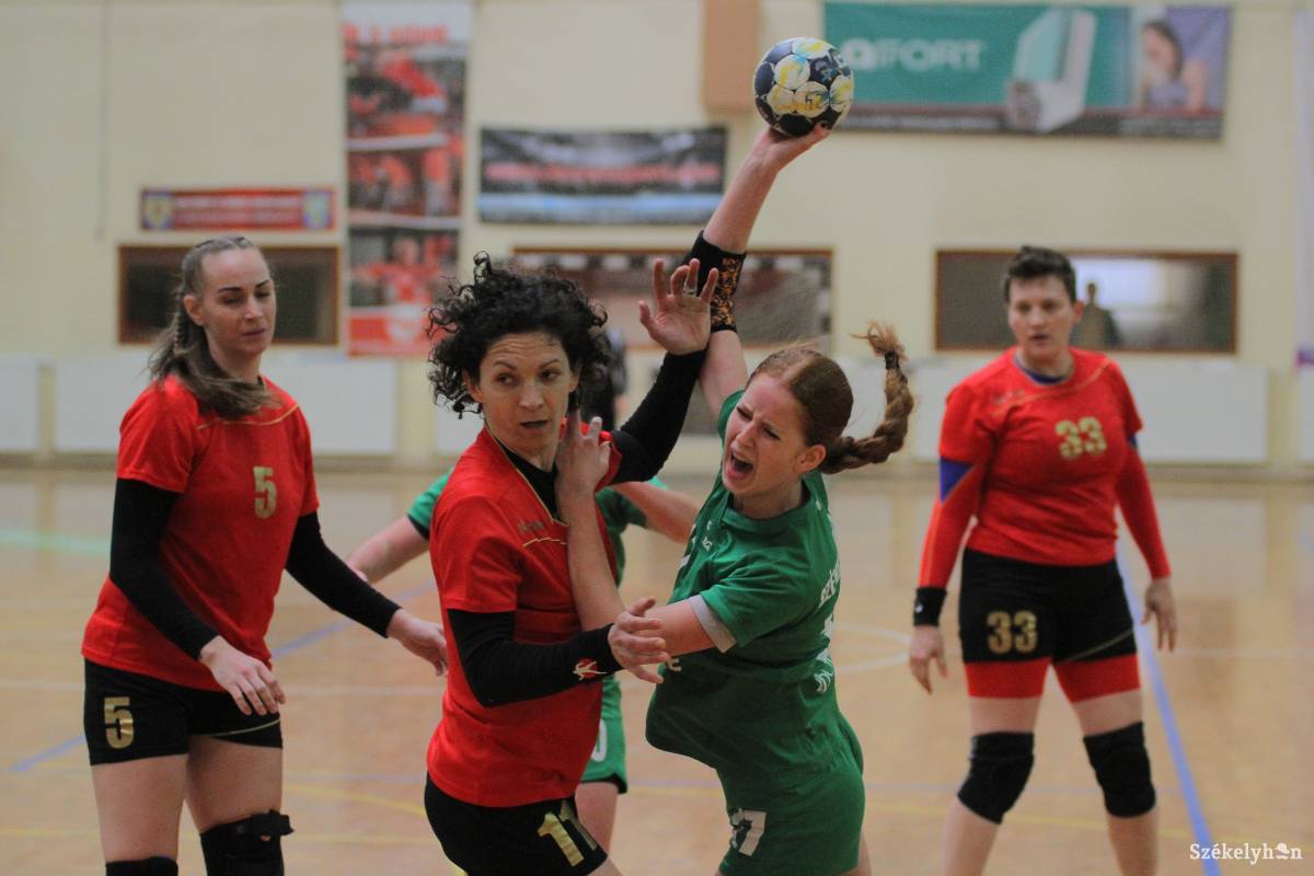 &bullet;  Fotó: Pál Árpád