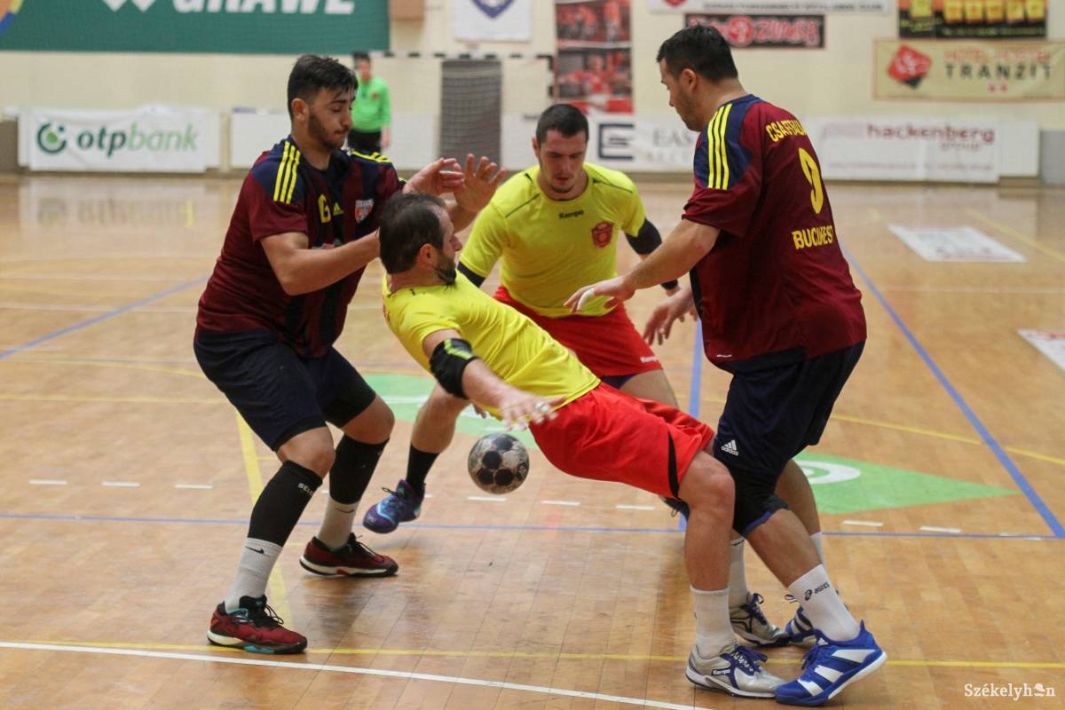 &bullet;  Fotó: Pál Árpád