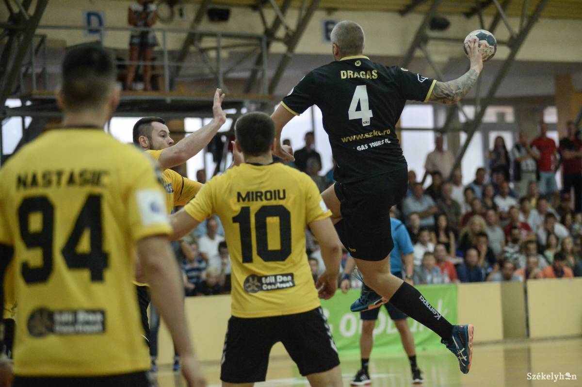 &bullet;  Fotó: Barabás Ákos