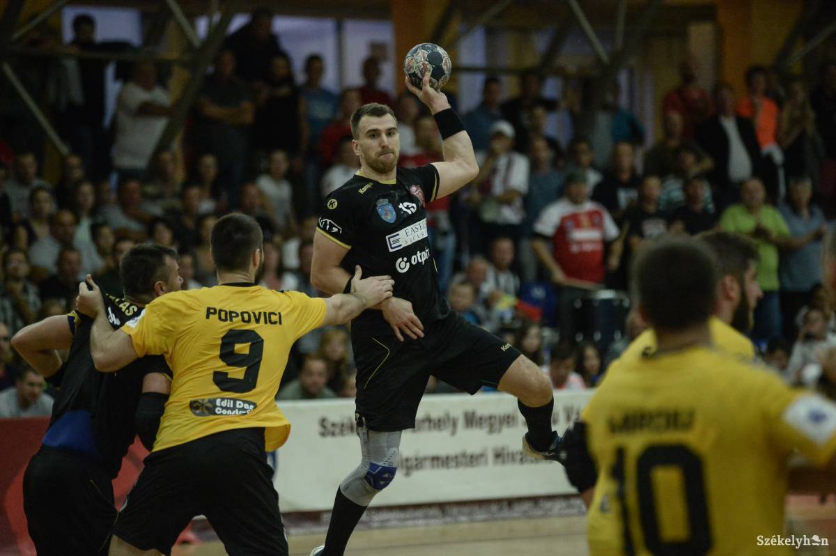 &bullet;  Fotó: Barabás Ákos