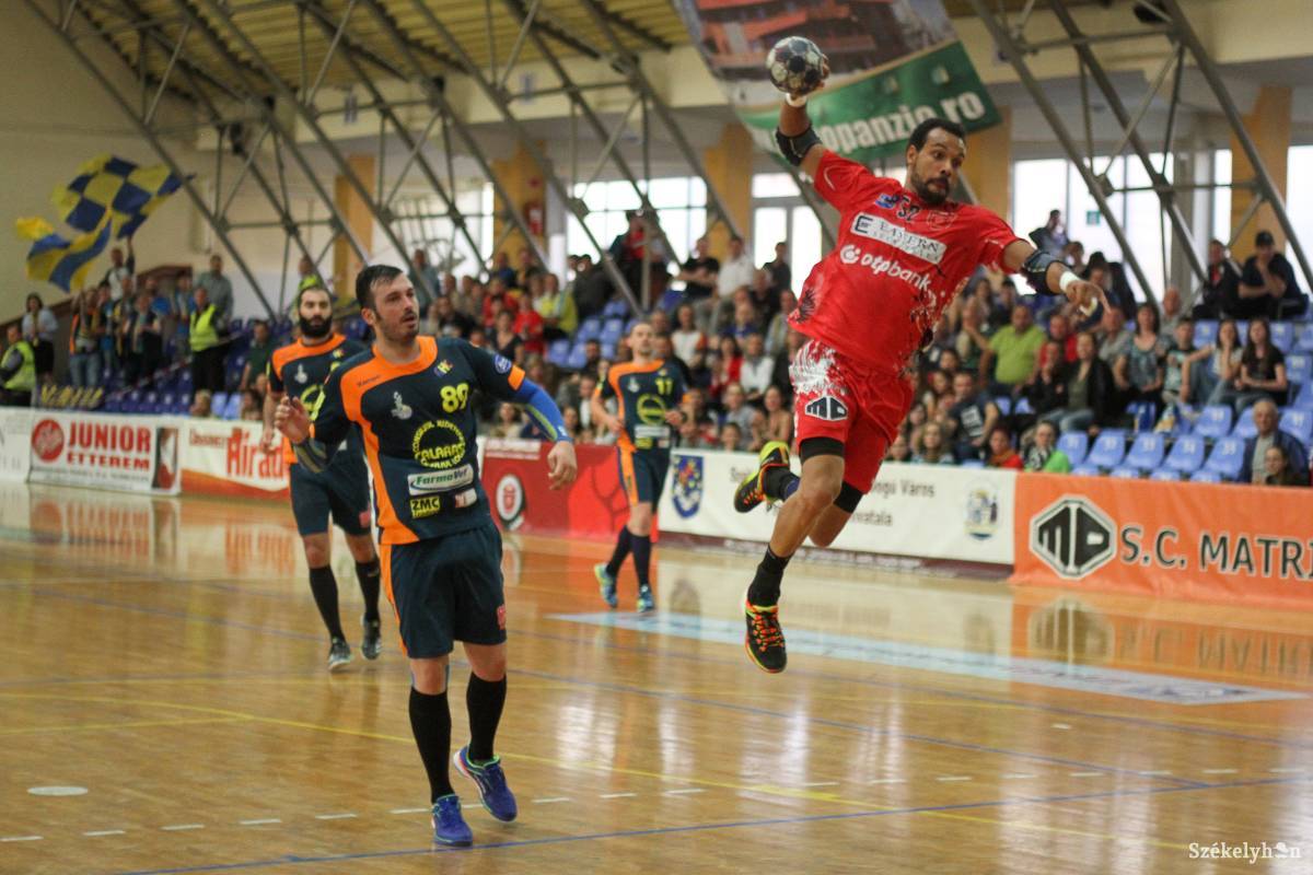 &bullet;  Fotó: Pál Árpád