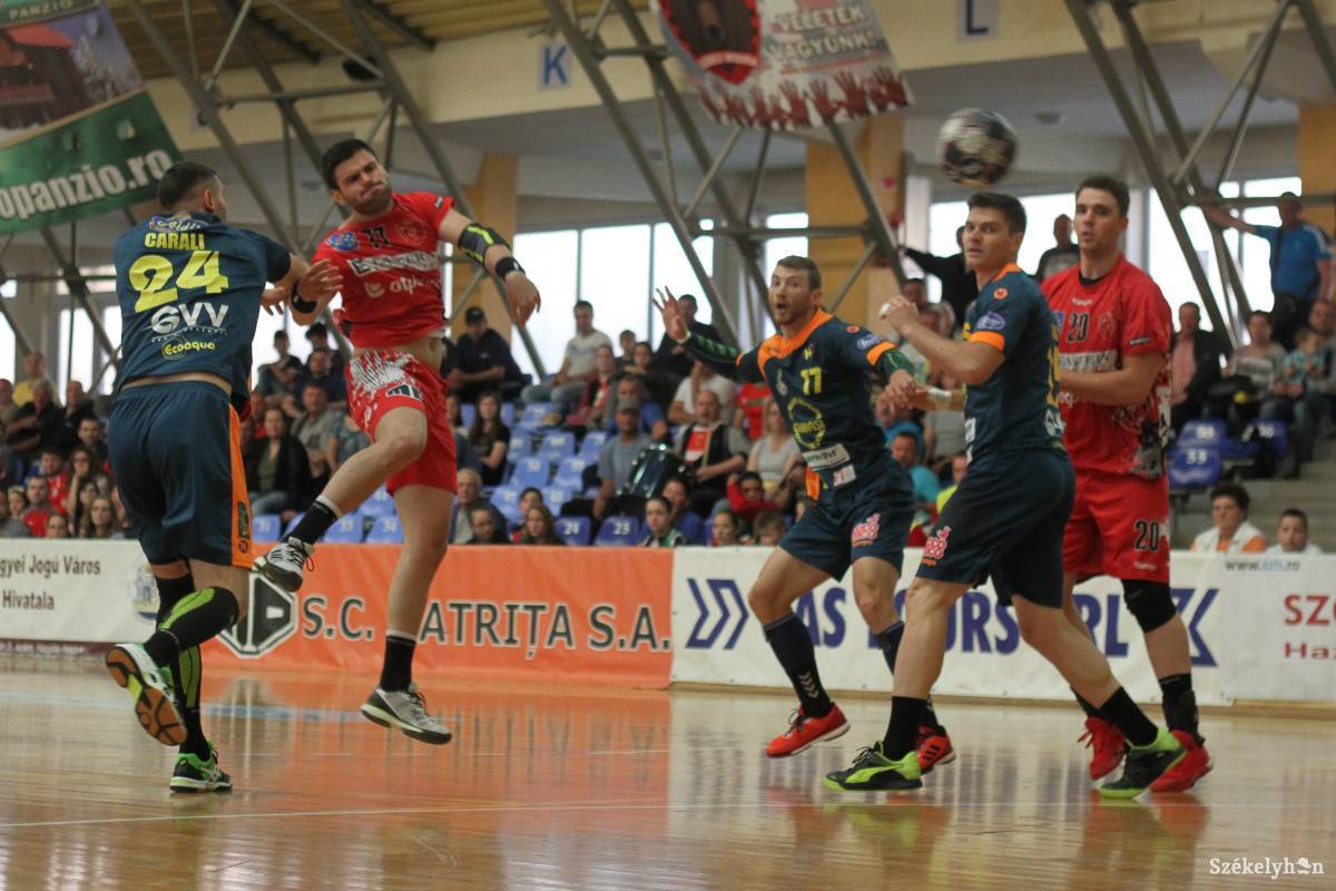 &bullet;  Fotó: Pál Árpád