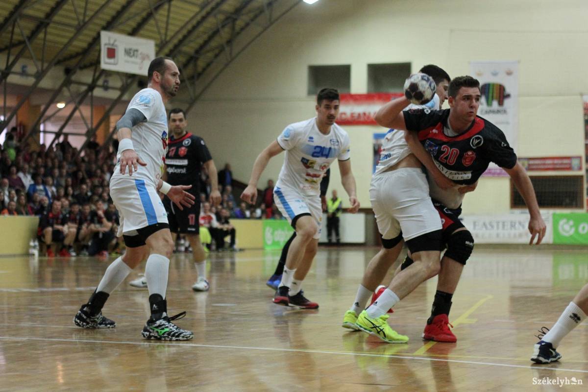 •  Fotó: Pál Árpád