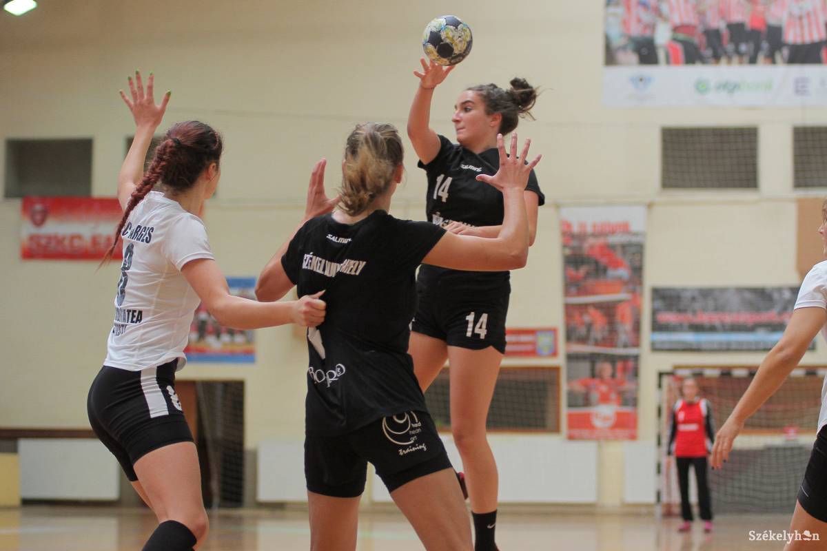 &bullet;  Fotó: Pál Árpád