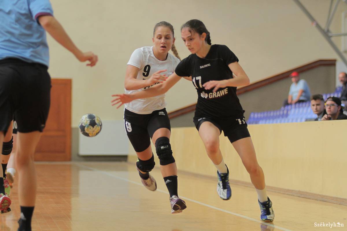 &bullet;  Fotó: Pál Árpád