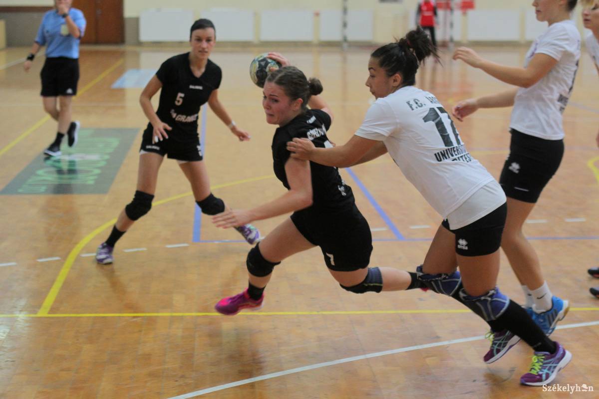 &bullet;  Fotó: Pál Árpád