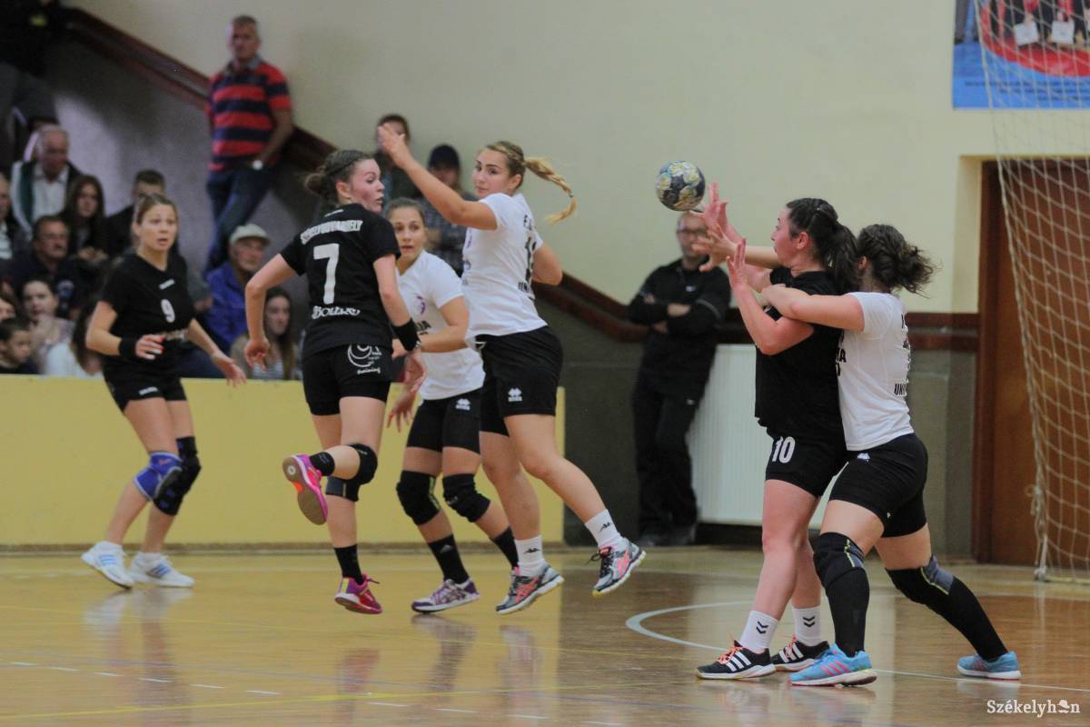 &bullet;  Fotó: Pál Árpád