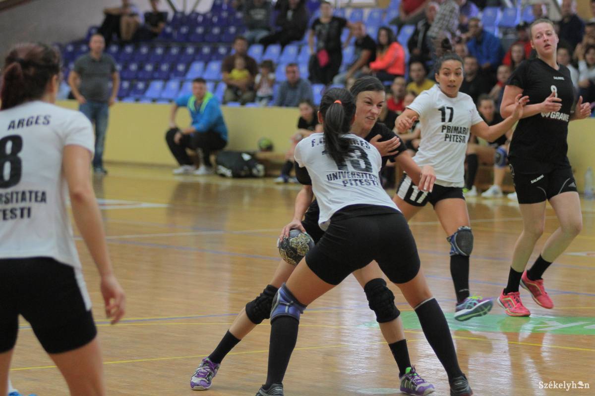 &bullet;  Fotó: Pál Árpád