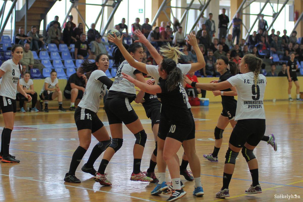 &bullet;  Fotó: Pál Árpád