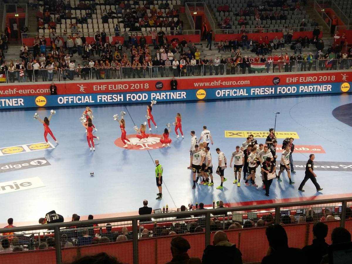 Hiába az időkérés, a címvédő németek nem tudták megállítani a spanyolokat •  Fotó: Zátyi Tibor