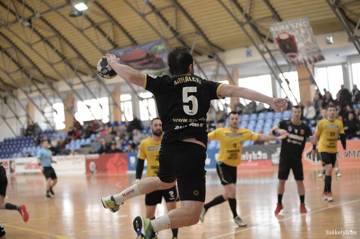 &bullet;  Fotó: Barabás Ákos