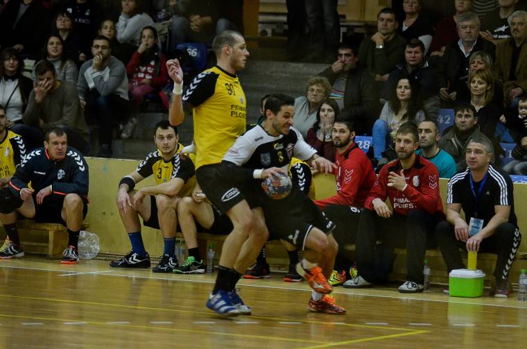Ploieşti kipipálva, jöhet a Braga