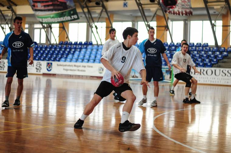 Óriási mérkőzésen győzték le a bajnokot