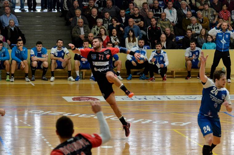 Bevették a városi sportcsarnokot