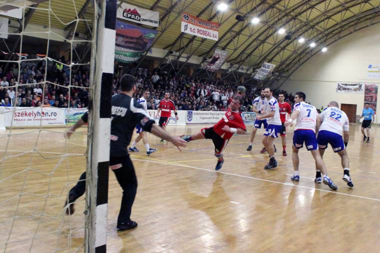 Óriási meccsen osztozkodtak a pontokon a bajnokkal