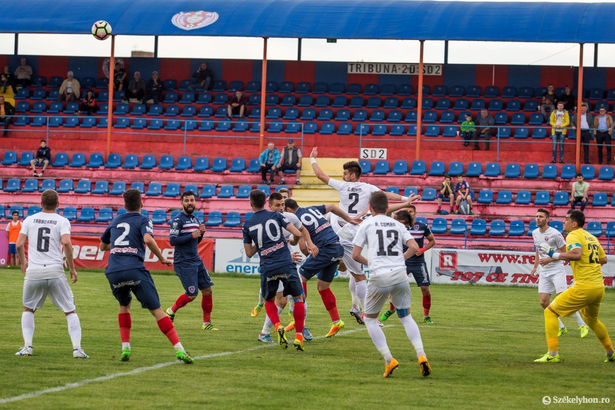 &bullet;  Fotó: Boda L. Gergely