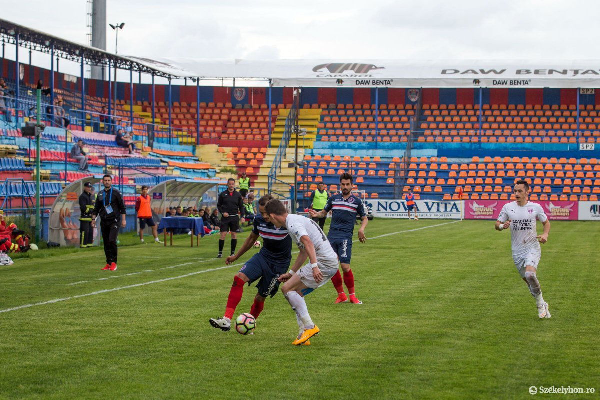 &bullet;  Fotó: Boda L. Gergely