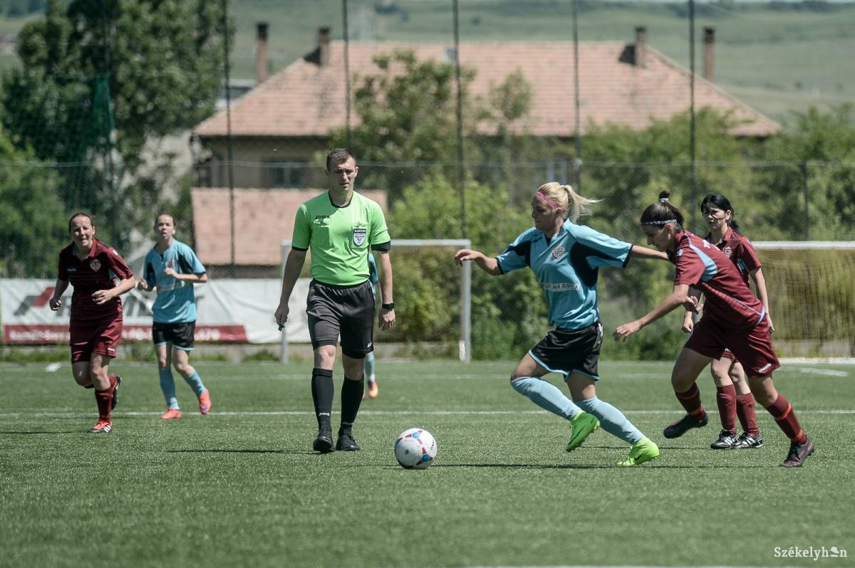 &bullet;  Fotó: Barabás Ákos