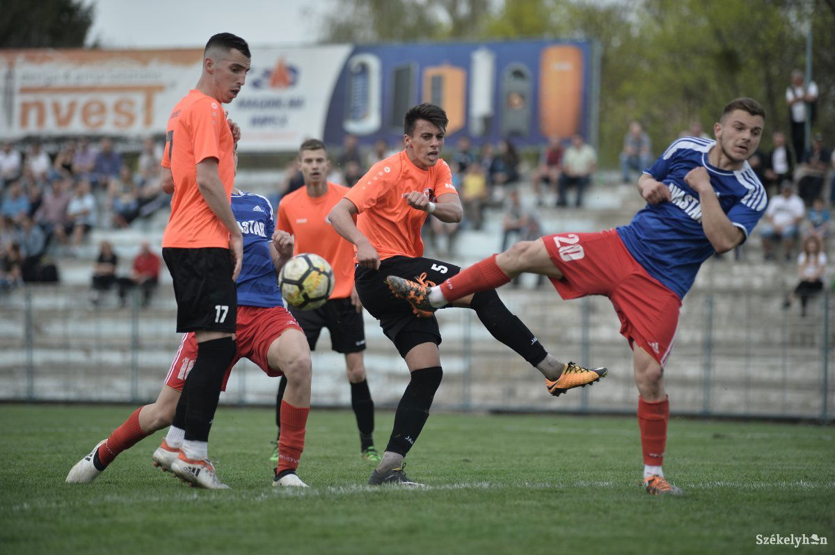 Legutóbb a CSM Pașcani csapatát győzte le az SZFC a városi stadionban •  Fotó: Barabás Ákos