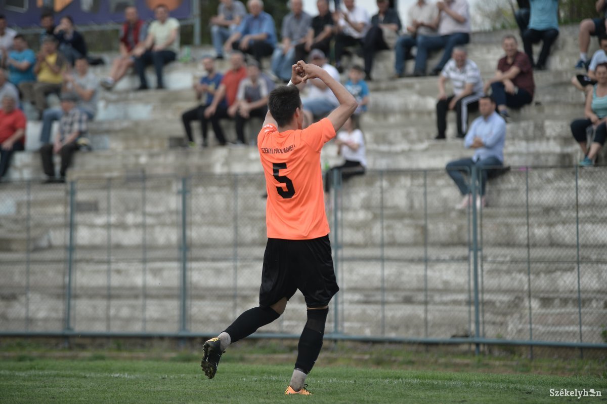 &bullet;  Fotó: Barabás Ákos