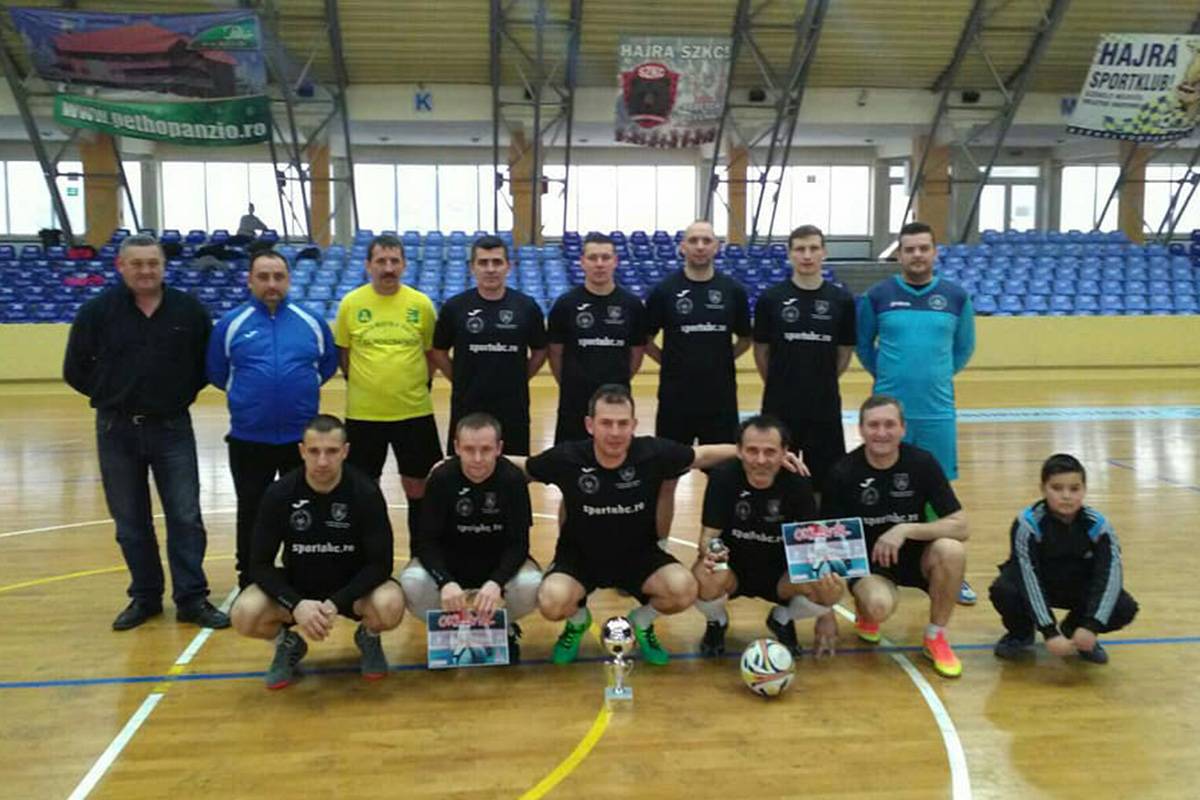 A győztes csapat. Egy meccsen maradt alul a bajnok Primo Service 