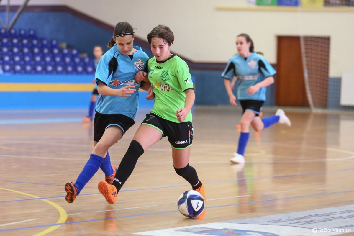 Az U13-as korosztályban is a legjobb négy közé jutott a Vasas Femina •  Fotó: Erdély Bálint Előd