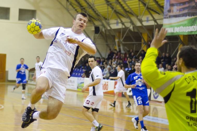 SzKC: lenne amiért visszavágni