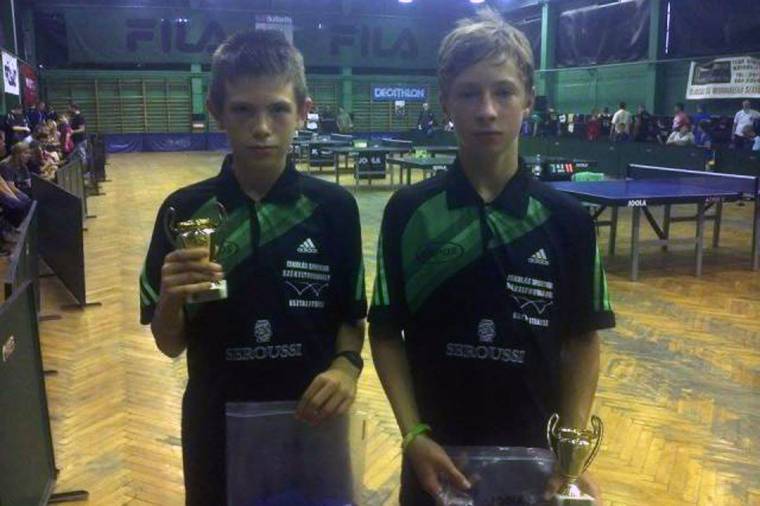 Cáfolja a pesti edző a románozást