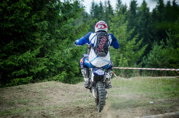 Dán motoros balesetezett a forgalom előtt lezárt gyergyói úton