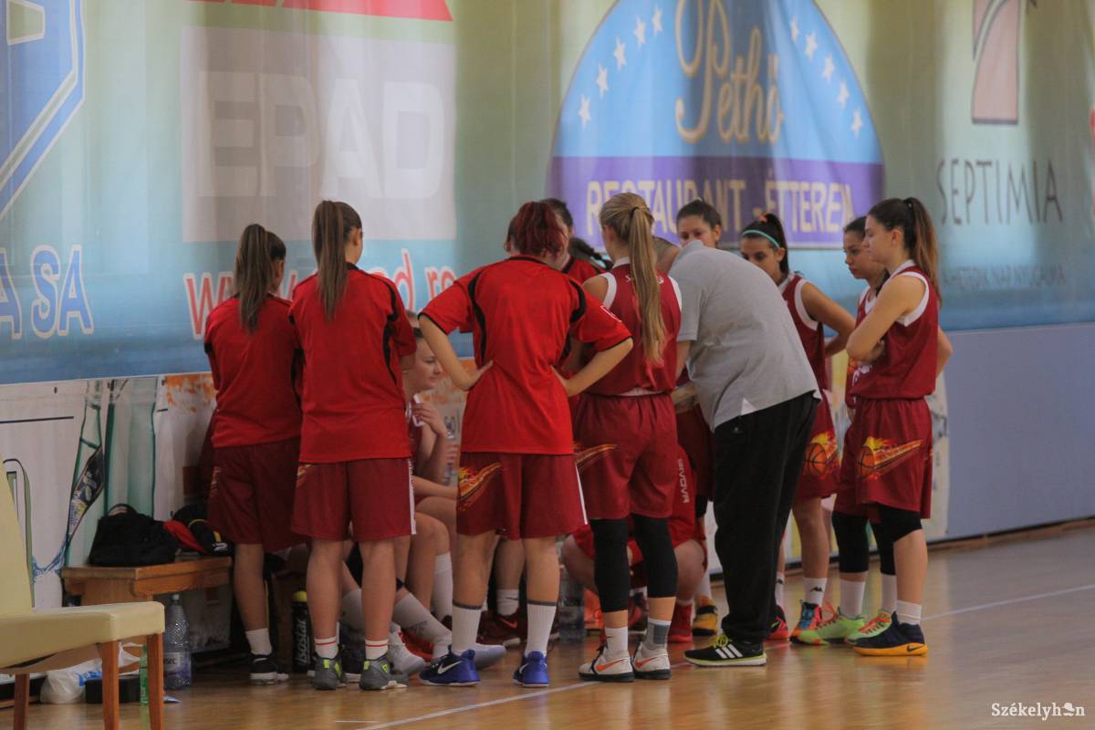 &bullet;  Fotó: Pál Árpád